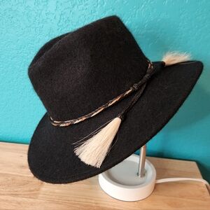 Bigalli Expedition Andean Alpaca Stylish Black Felt Hat w/ Tassel Accent, Size S